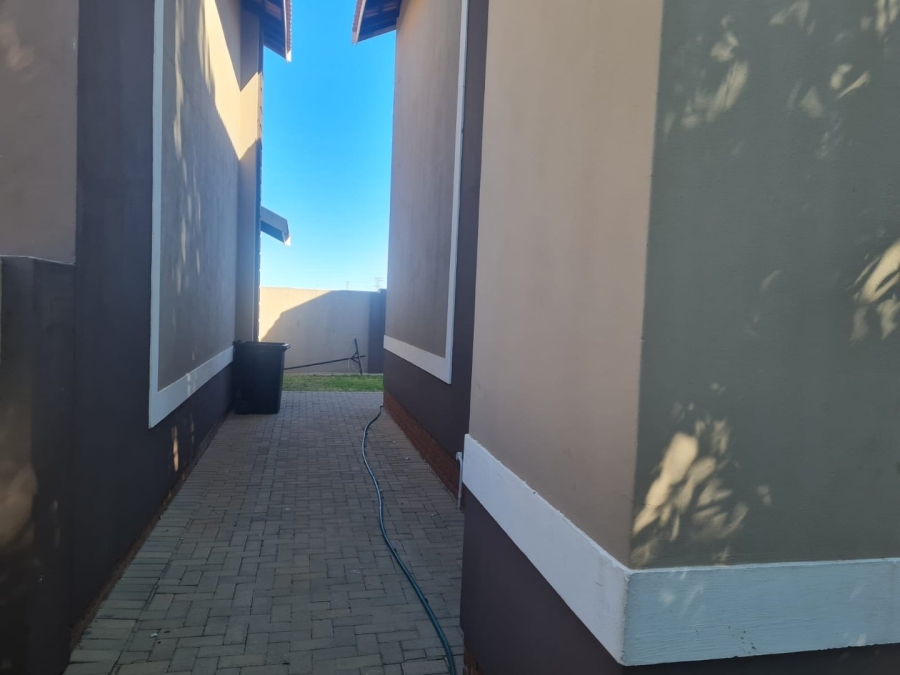 3 Bedroom Property for Sale in Bayswater Free State